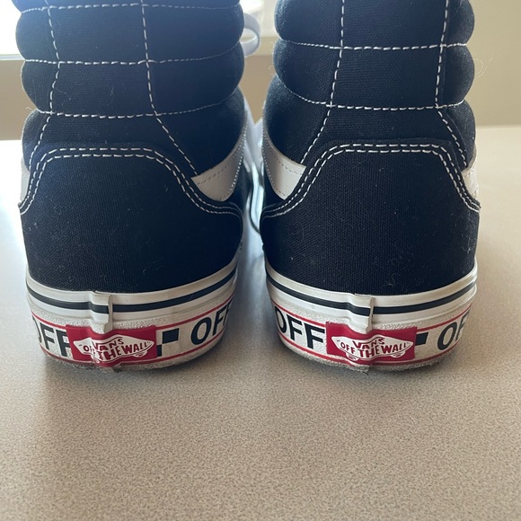 Men’s Vans High Tops - Picture 3 of 6